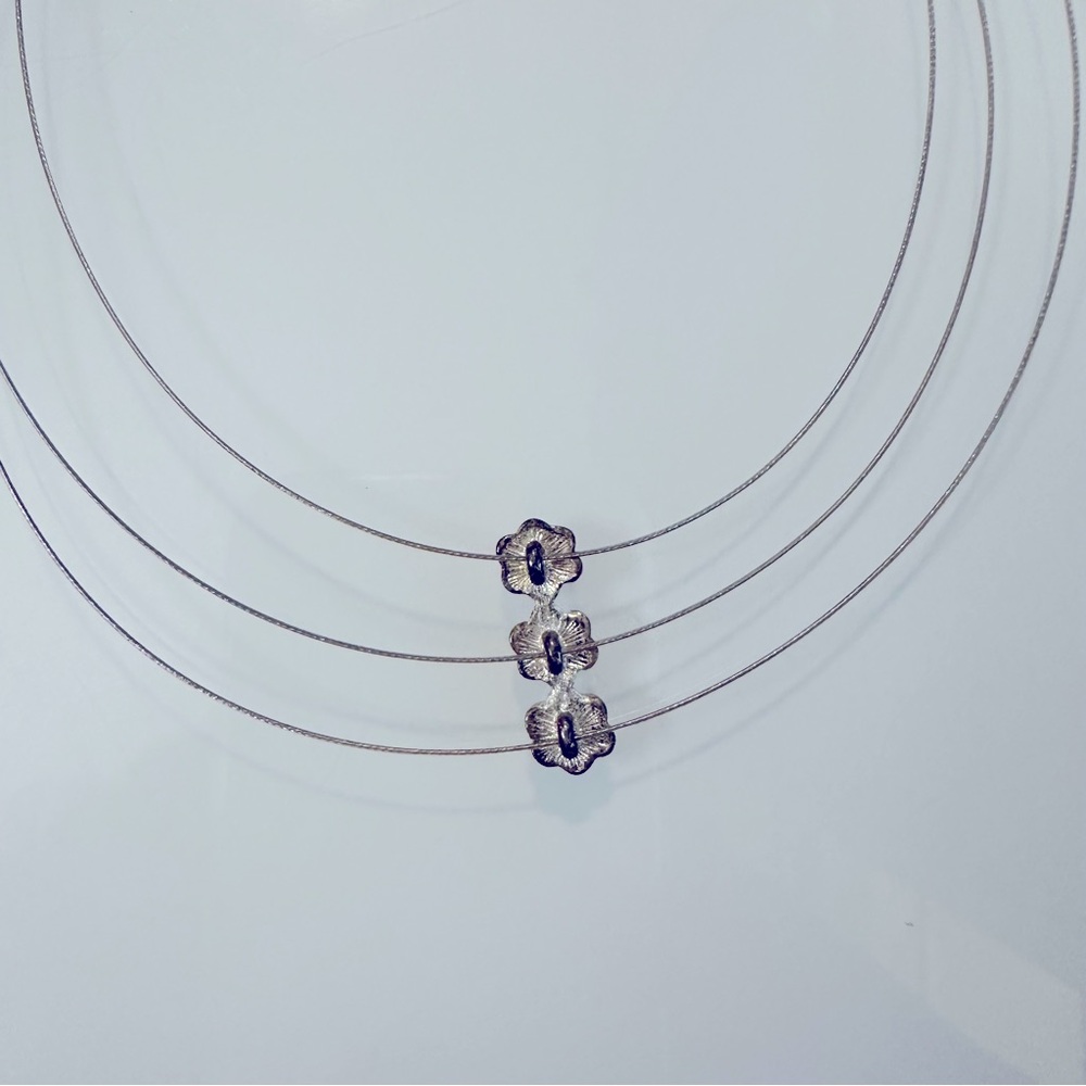 Y2K ICING by Claire’s 3 Strand Wire Choker with Genuine Crystal - Picture 4 of 16